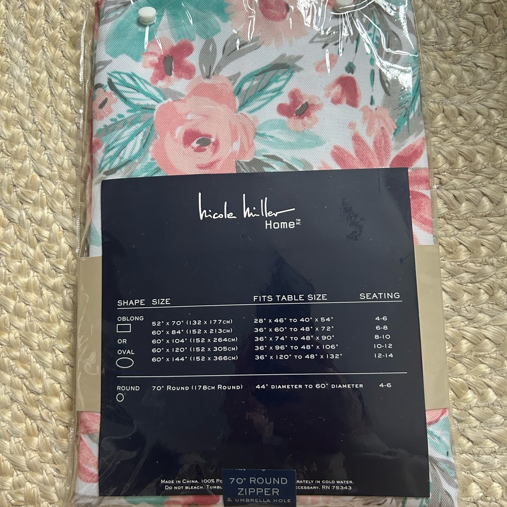 Nicole miller indoor outdoor table cloth watercolor floral round 70” zipper umbr - Picture 4 of 5